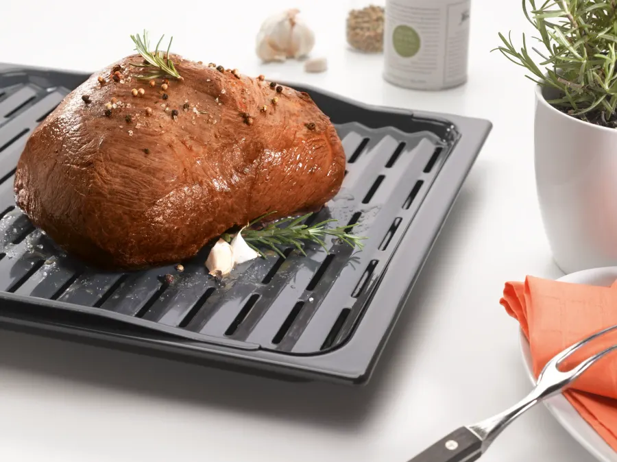 Miele Plech na grilovanie a pečenie pre HUBB – detail – foto 4