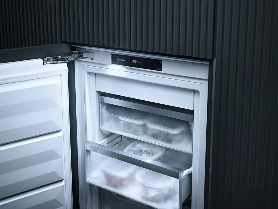 Miele FNS 7794 D R – detail – foto 6 Miele FNS 7794 D R – detail – foto 6