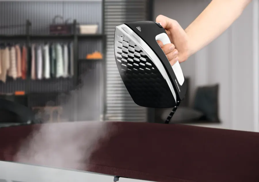 Miele B 4847 FashionMaster Tayberry červená v interiéri – foto 6
