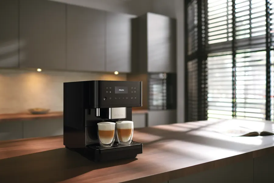 Miele CM 6160 MilkPerfection Obsidiánová čierna v interiéri