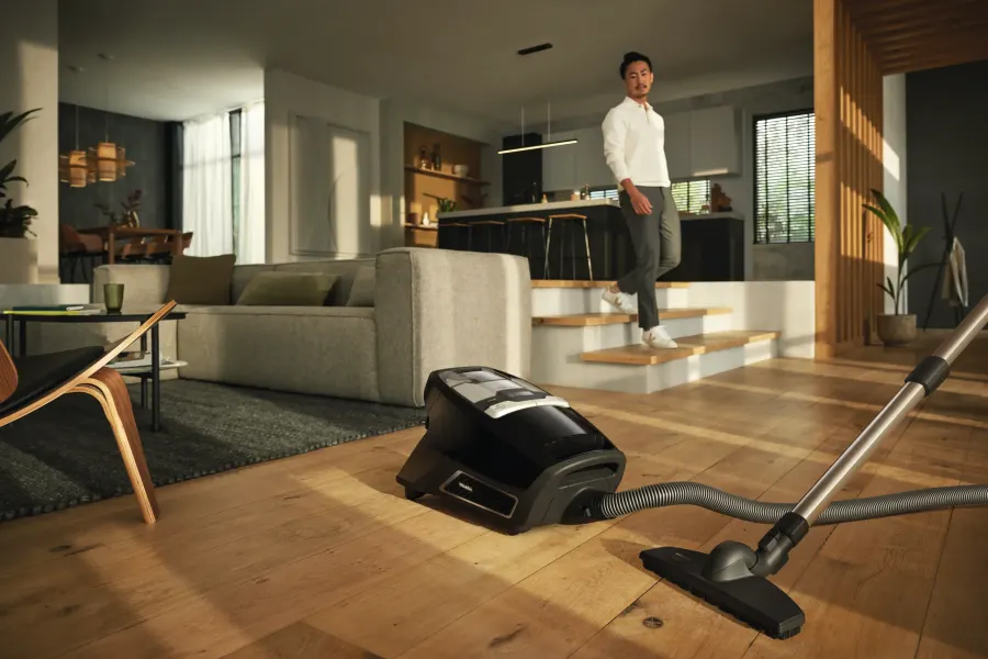 Miele Blizzard CX1 Comfort Obsidiánová čierna v interiéri – foto 7