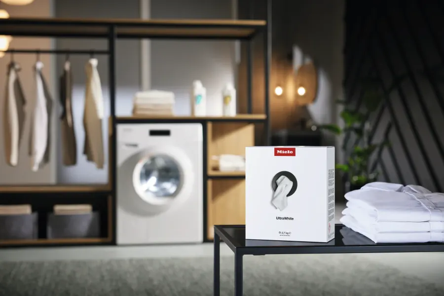 Miele UltraWhite - univerzálny (práškový) prací prostriedok 2,7 kg v interiéri