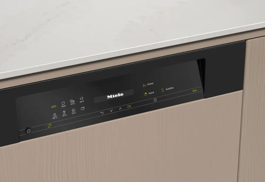 Miele G 7710 SCi AutoDos Obsidiánová čierna – ovládací panel