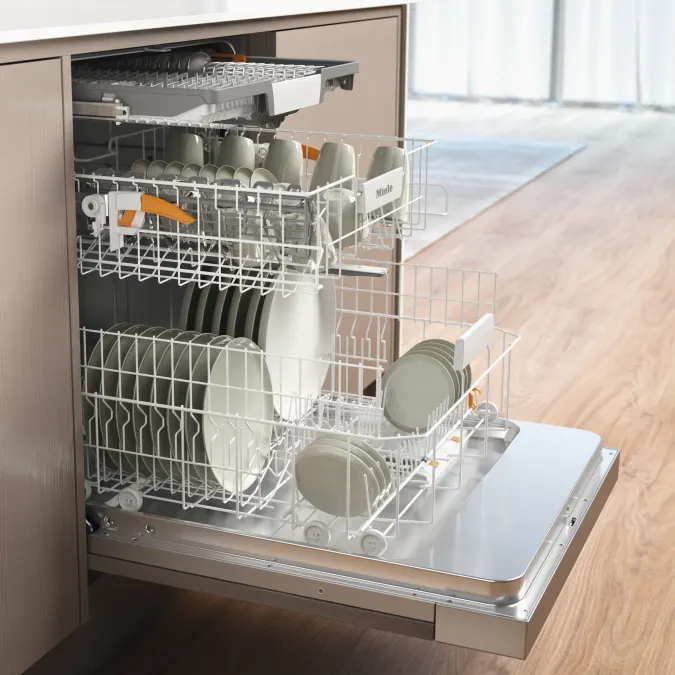 Miele G 5811 SCi Active Plus Nerezová oceľ/CleanSteel – detail Miele G 5811 SCi Active Plus Nerezová oceľ/CleanSteel – detail