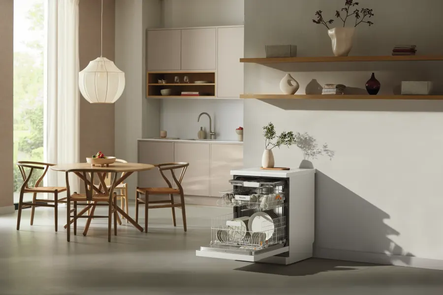 Miele G 5811 SC Active Plus Žiarivo biela v interiéri – foto 6