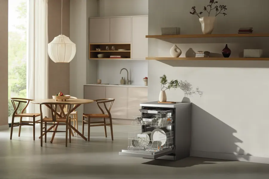 Miele G 5811 SC Front Active Plus Predná časť CleanSteel v interiéri – foto 6