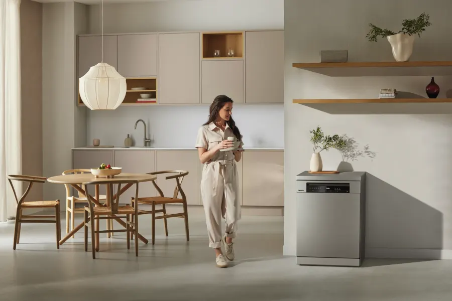 Miele G 7600 SC AutoDos Nerezová oceľ/CleanSteel v interiéri