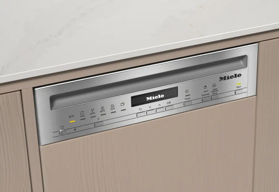 Miele G 5740 SCi SL Nerezová oceľ/CleanSteel – ovládací panel – foto 3