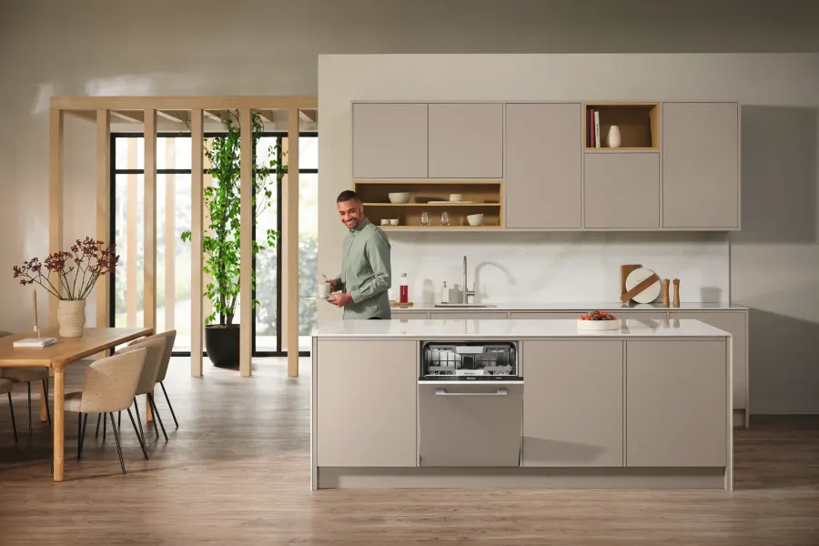 Miele G 7658 SCVi XXL AutoDos Obsidiánová čierna v interiéri – foto 5