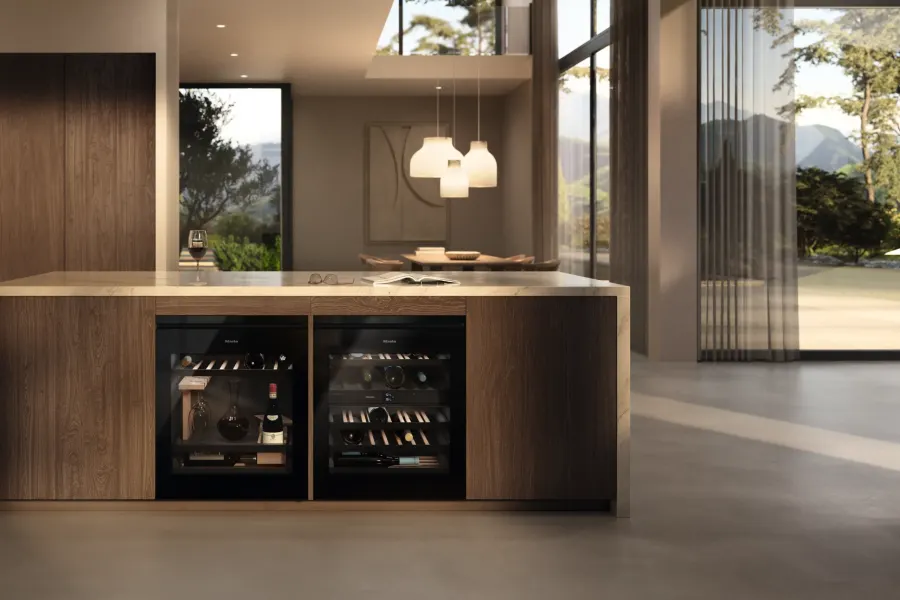 Miele KWTUS 7074 F Obsidiánové čierne sklo v interiéri