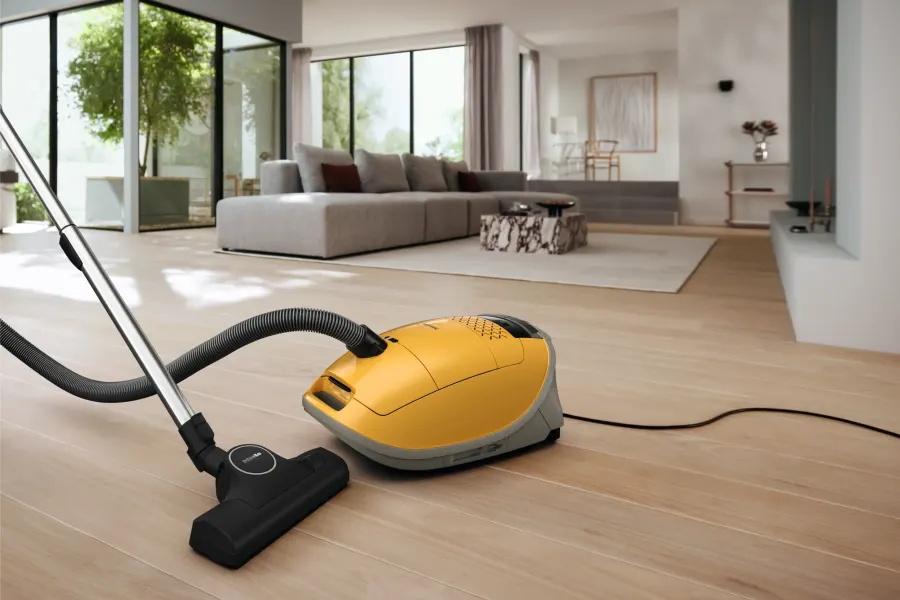 Miele Guard M1 Sunset žltá v interiéri