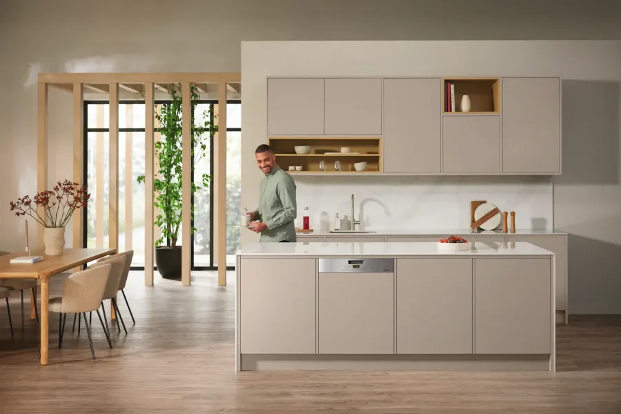 Miele G 5611 SCi Active Nerezová oceľ/CleanSteel v interiéri – foto 5