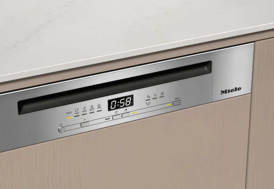 Miele G 5811 SCi Active Plus Nerezová oceľ/CleanSteel – ovládací panel Miele G 5811 SCi Active Plus Nerezová oceľ/CleanSteel – ovládací panel