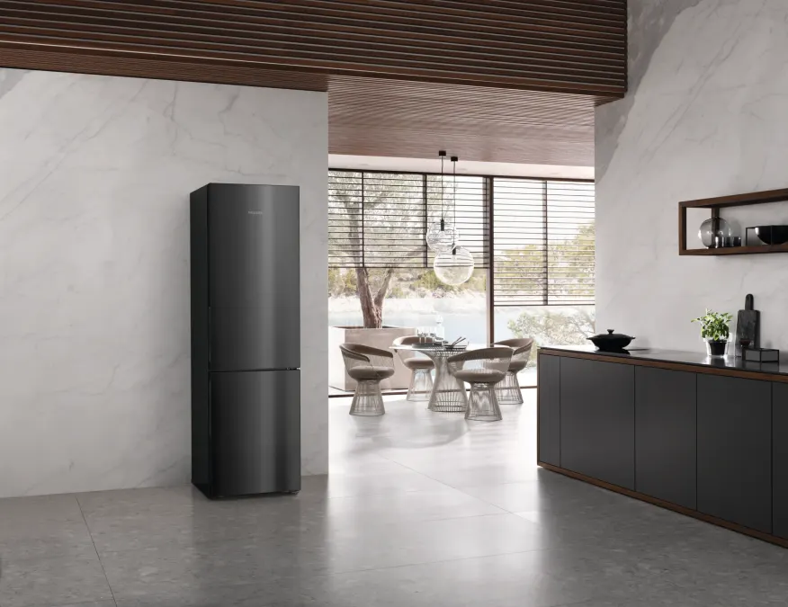 Miele KFN 4898 A-20 D Blacksteel v interiéri