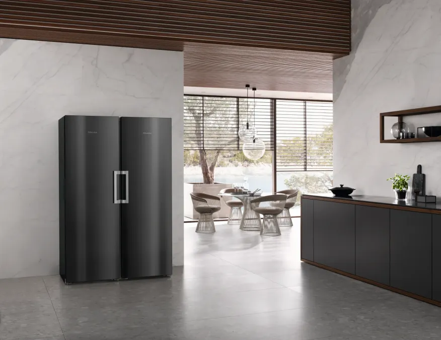 Miele KS 4783 DD Dvere Blacksteel v interiéri – foto 7