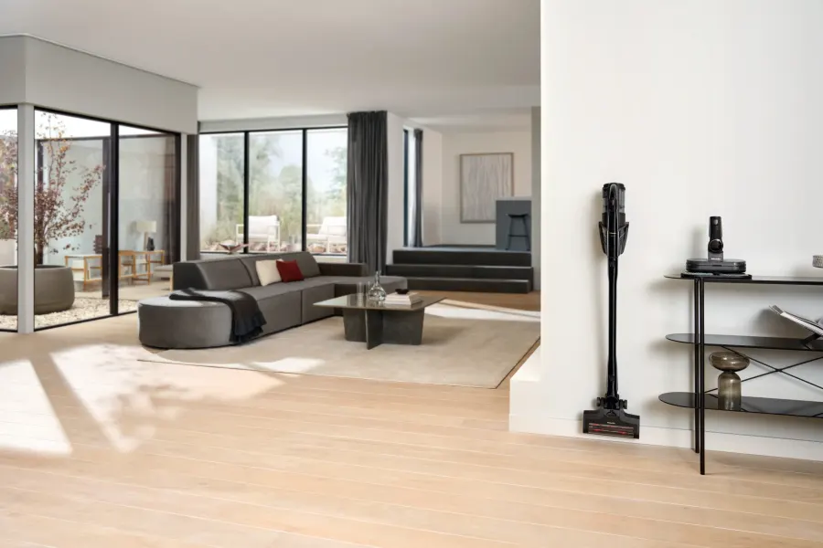 Miele Triflex HX3 Aqua Obsidiánová čierna v interiéri Miele Triflex HX3 Aqua Obsidiánová čierna v interiéri