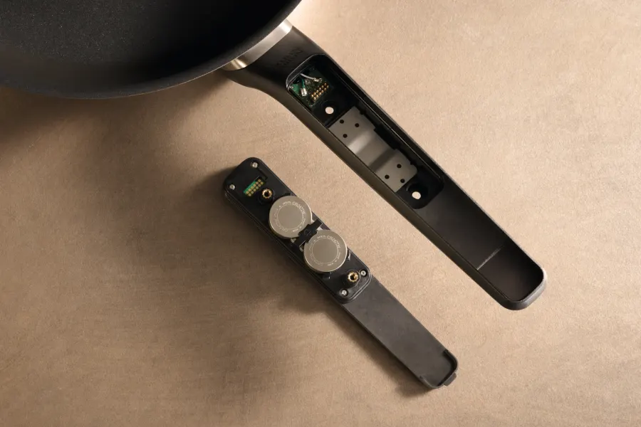 Miele Panvica M Sense (28 cm) s nepriľnavým povrchom – detail – foto 7